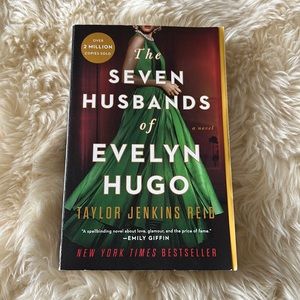 The Sevens Husbands of Evelyn Hugo - Taylor Jenkins Reid
